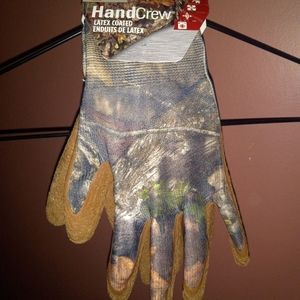 HandCrew x Mossy Oak Latex coated gloves